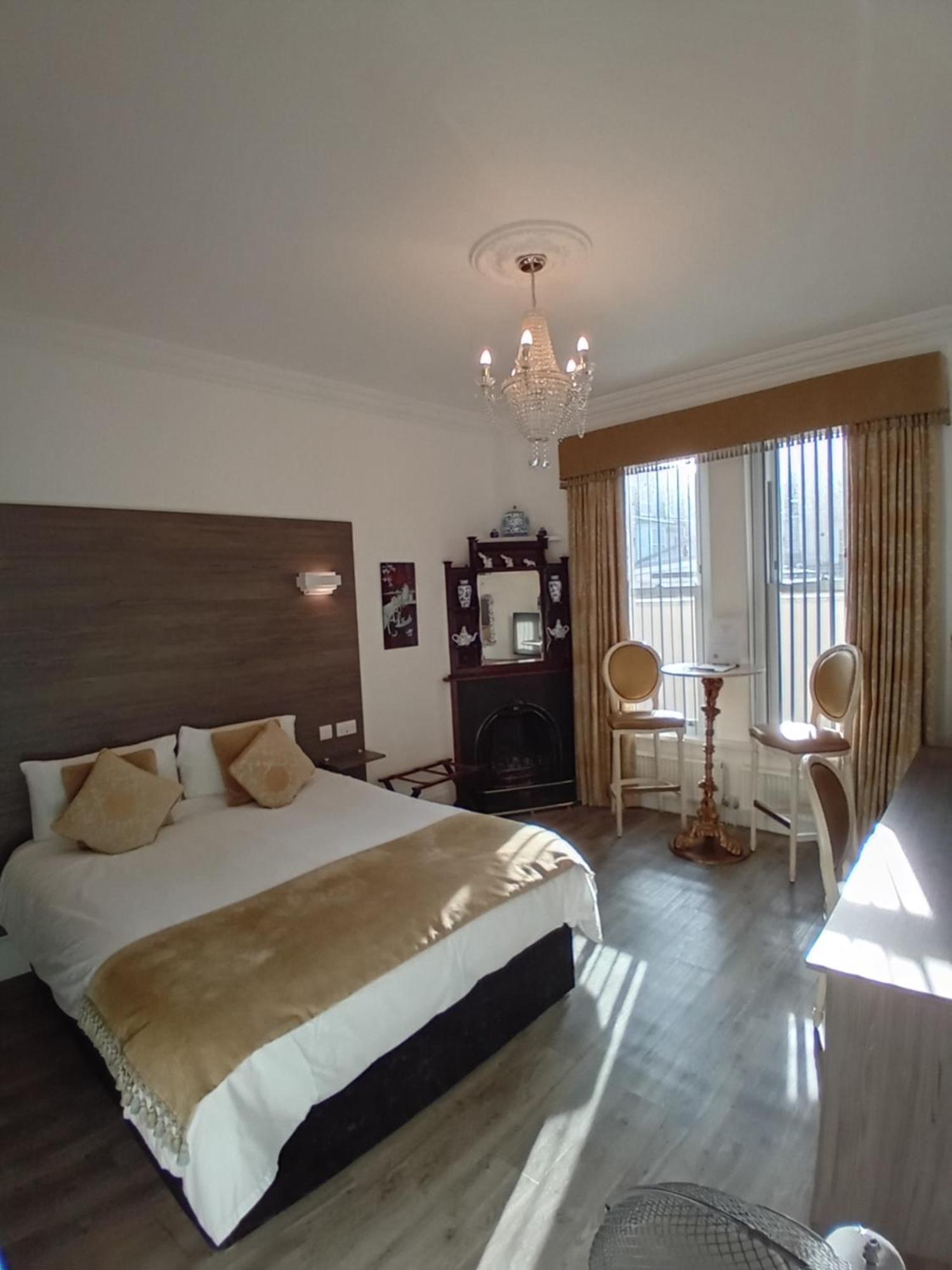 Bed and Breakfast Grosvenor House Ilfracombe Exterior foto